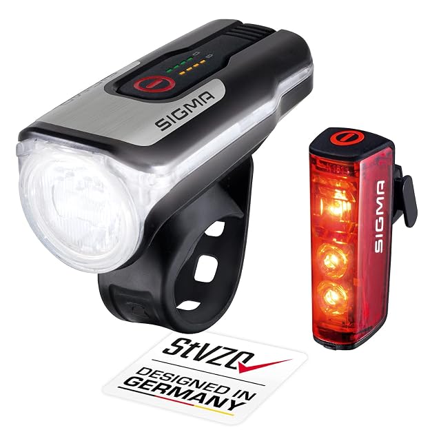 Lampe avant SIGMA Aura 80 et feu arrière BLAZE présentés ensemble