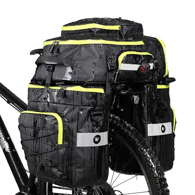Système de sacoches BAIGIO trois pièces de 75 litres monté sur un vélo de randonnée